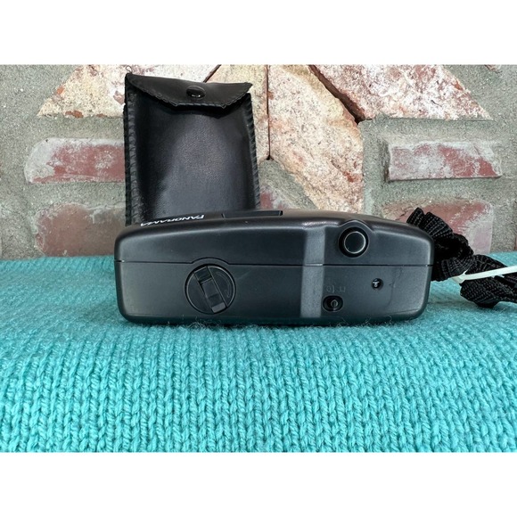 Panoramic 35mm plastic fantastic camera - Picture 8 of 9